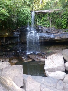 Huan Num Keaw Waterfall